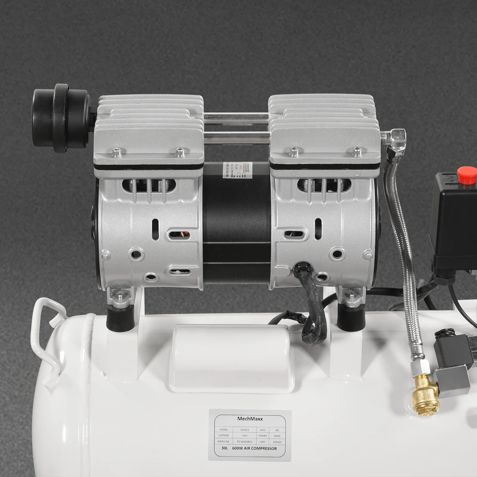 8 Gallon Air Compressor 600W 110V Oil-Free Quiet Electric Air Pump - 0.7MPa, 40L/min - Image 5