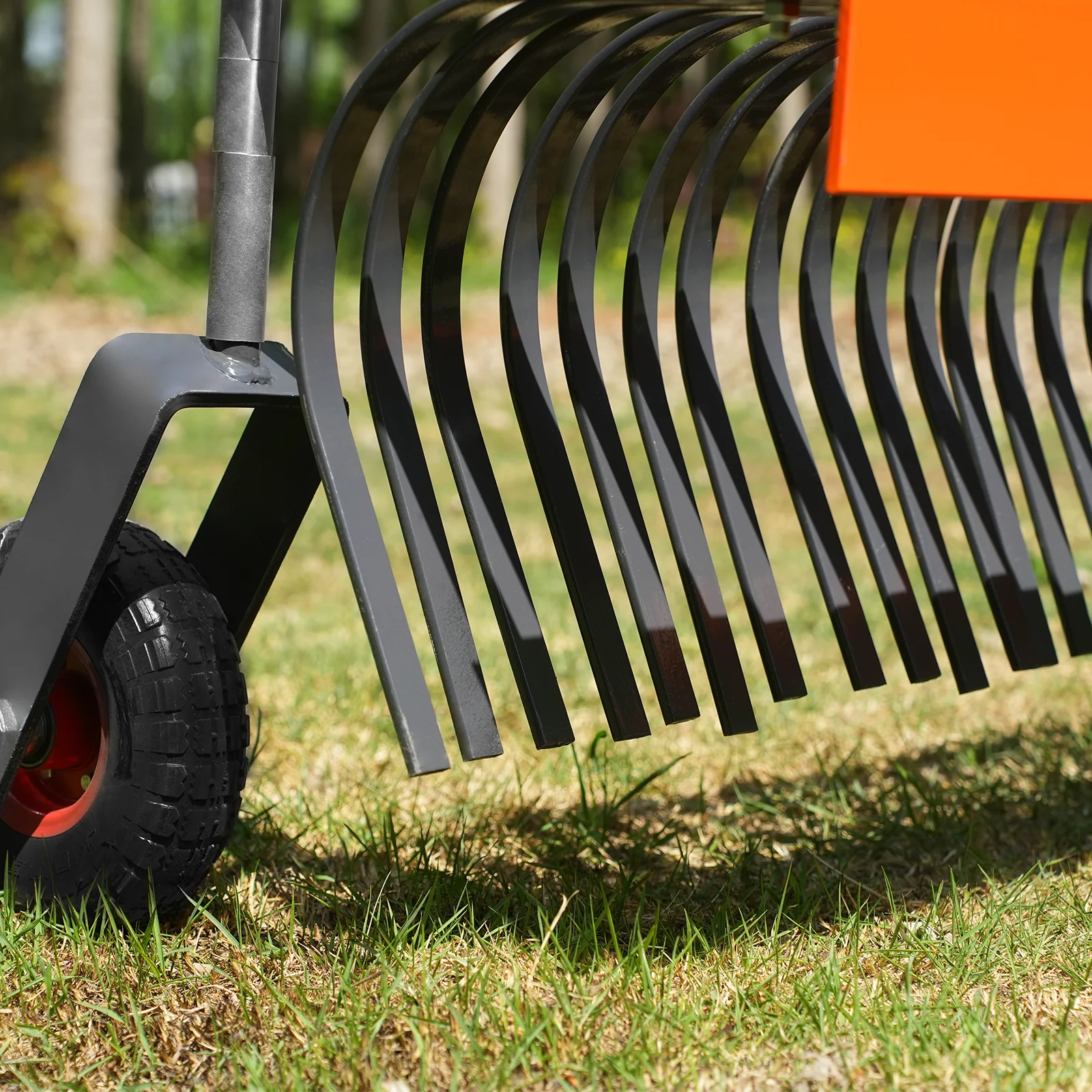 72" Landscape Rake with Bolt-On Wheels & 36 Tines 3 Point Hitch Tractor Attachment, LR72W - Image 9