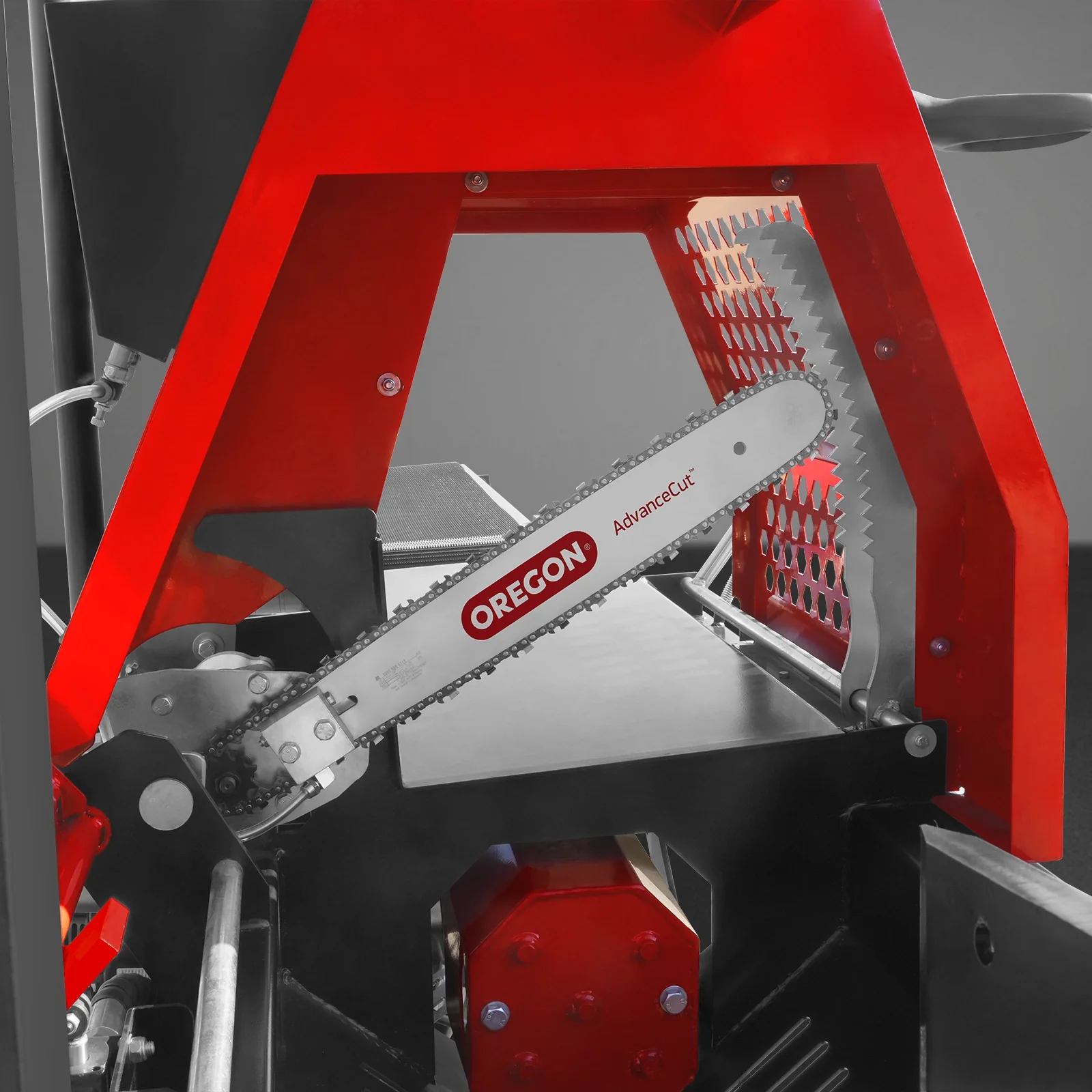 Firewood Log Splitter Processor with Conveyor,  20ton Splitting Force 24" x 15" Log Capacity,  18" Chainsaw,  HLS20 - Image 6