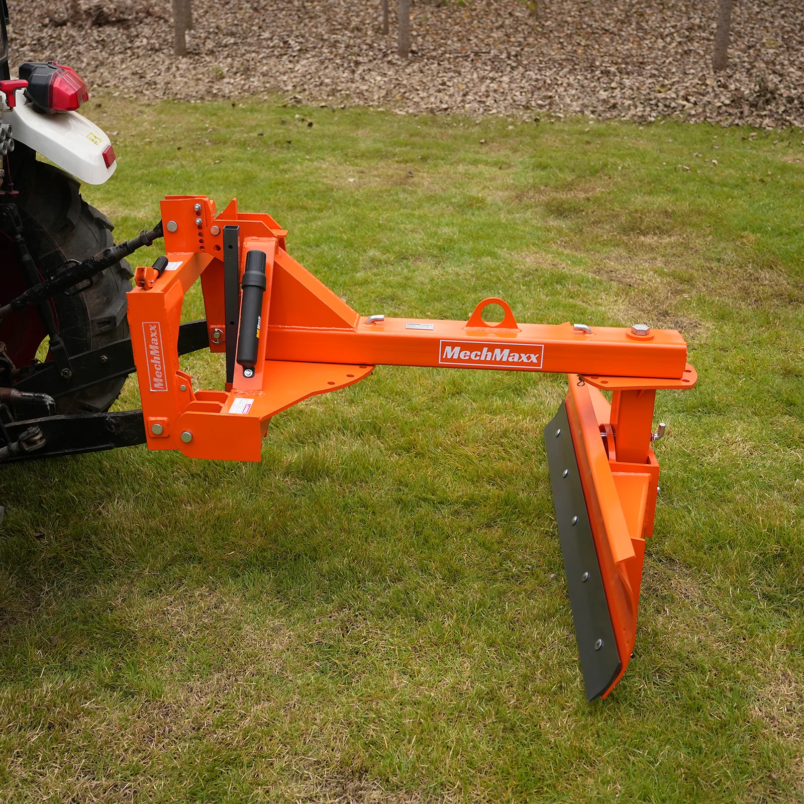 60" Heavy Duty 6-Way Rear Blade 3 Point Hitch Tractor Attachment,  RB60SE - Image 15